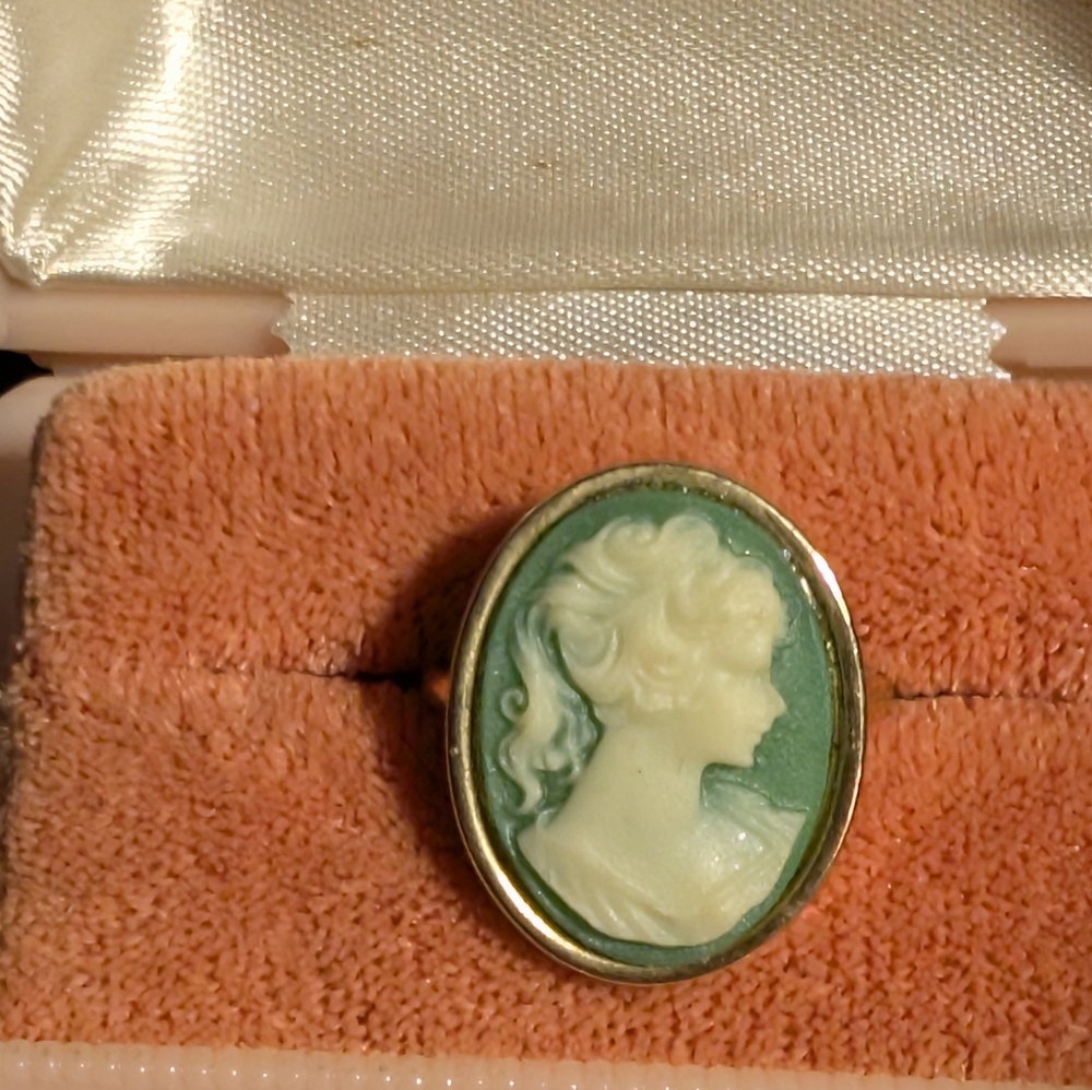 Cameo Adjustable Ring - image 7